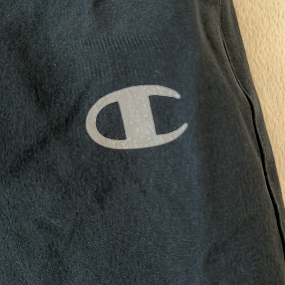 Champion Lightweight Joggers Size Medium - Picture 4 of 7